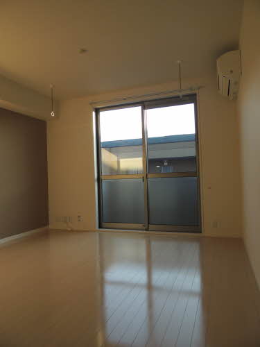 ライトコート　Ⅱ棟　＊＊ B0202号-2