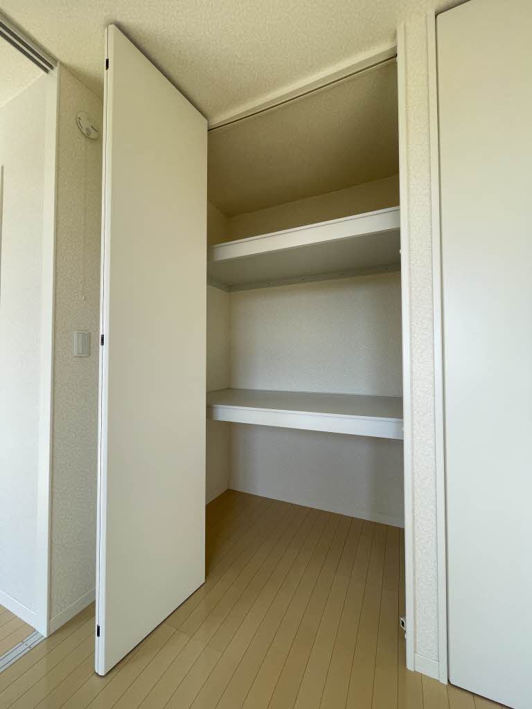 エステートＳＡＫＵＲＡ　Ｒ＆Ｃ　Ｃ棟　＊＊ C0202号-4