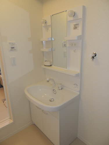 エステートＳＡＫＵＲＡ　Ｒ＆Ｃ　Ｒ棟　＊＊ R0201号-9