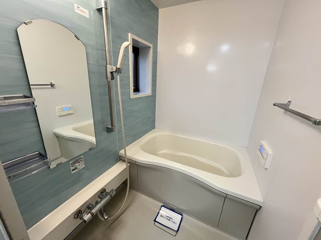 フォレストグリーン名島　Ｃ棟　＊ C0201号-9