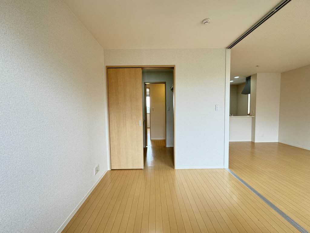 エアホルク　ヴィラ　Ｂ棟　＊＊ B0202号-9