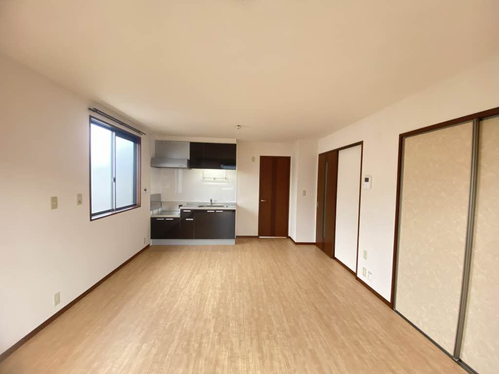 アクシス本城 B棟 * B0204号-2