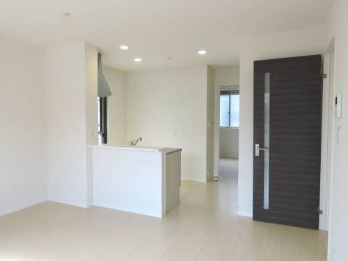 ジョイテル湯川　Ａ棟　＊＊ A0101号-2