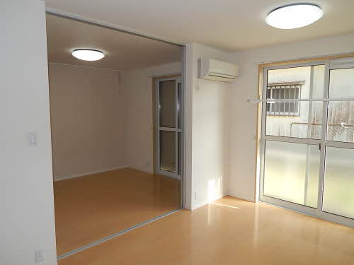 シャーメゾンくにみ　＊＊ A0103号-4