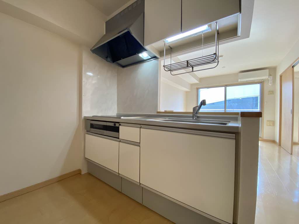 シャーメゾングランドソレイユ門司　＊＊ A0205号-3