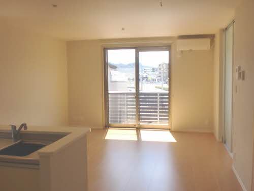 エスパティオ　Ａ棟　＊＊ A0201号-3