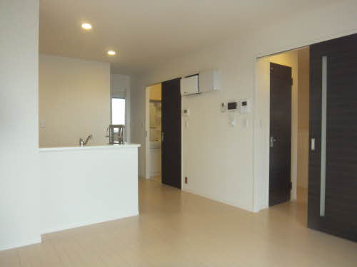 シャーメゾン　エルランド　Ⅱ棟　＊ B0201号-2