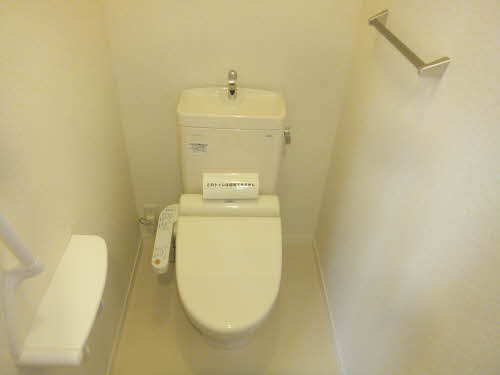 シャーメゾン　エルランド　Ⅱ棟　＊ B0201号-8