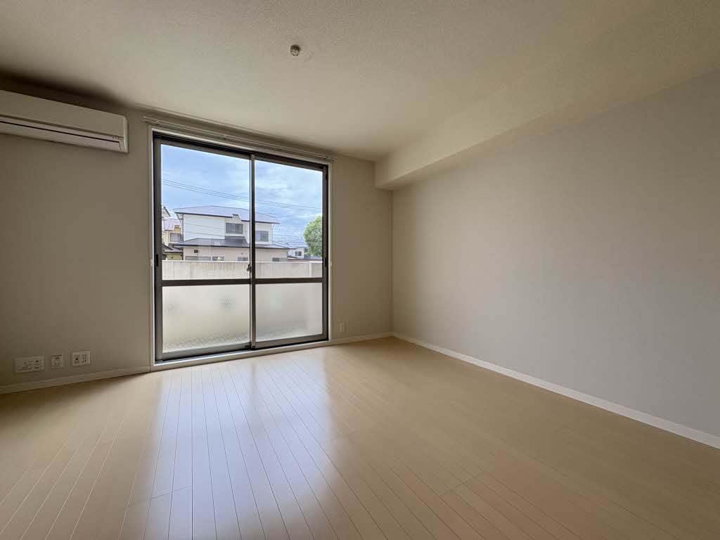 ヴィアソーレ　壱番館　＊＊ A0102号-2