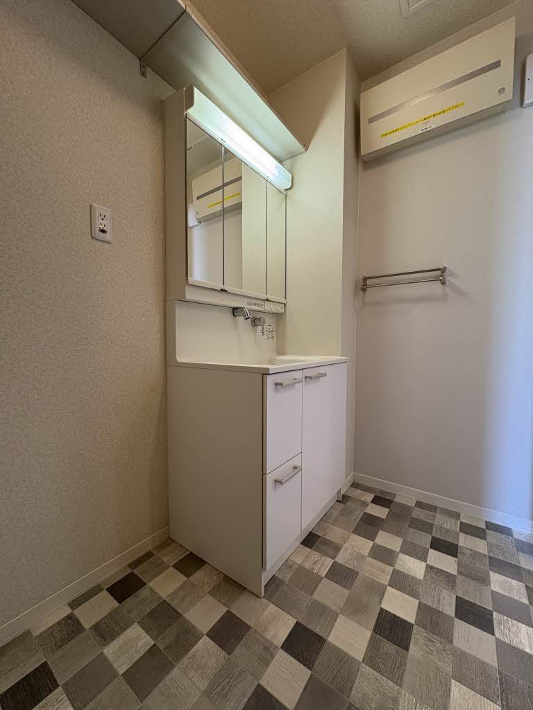 ヴィアソーレ　壱番館　＊＊ A0102号-7