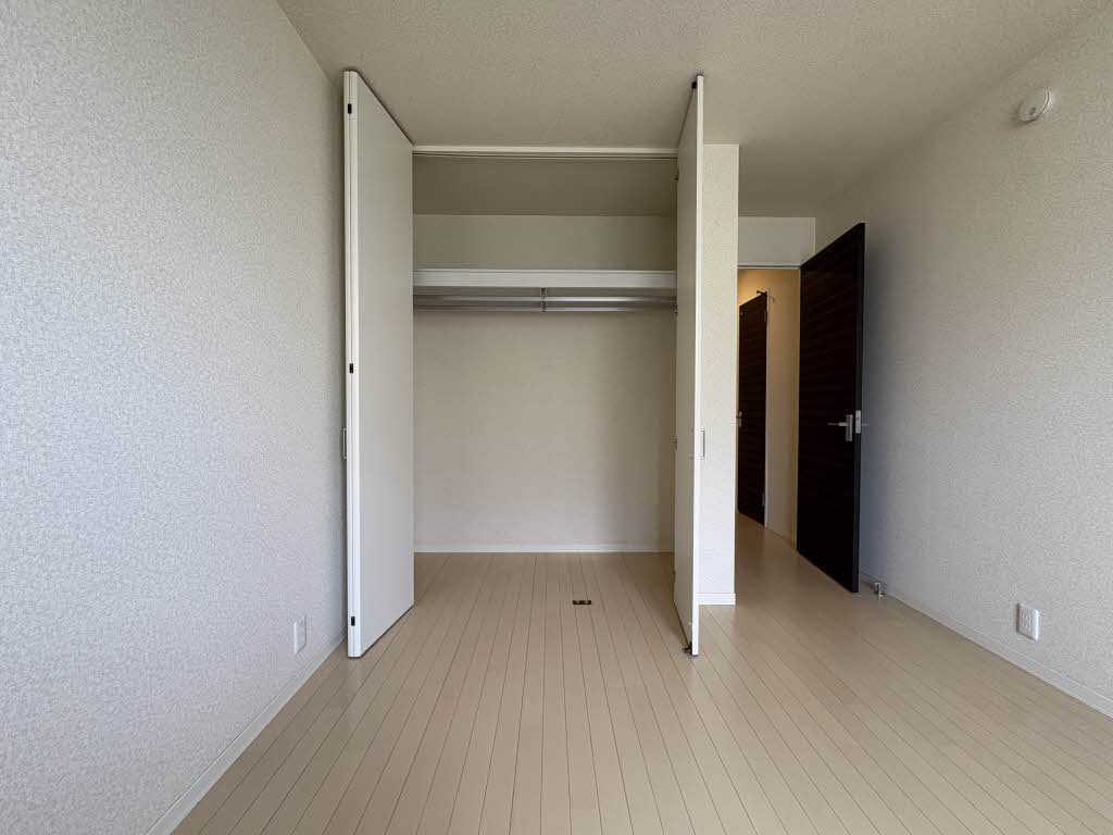 ヴィアソーレ　壱番館　＊＊ A0102号-14