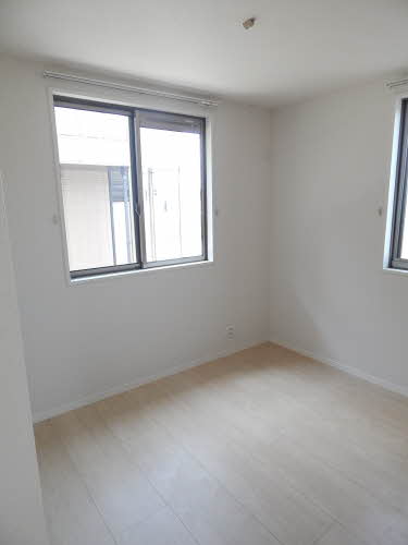 ヴィサージュⅢ　＊ A0101号-10