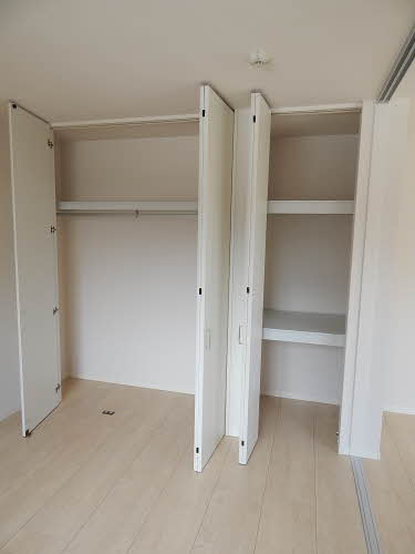 ヴィサージュⅢ　＊ A0101号-12