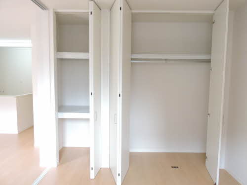 ヴィサージュⅢ　＊ A0102号-8