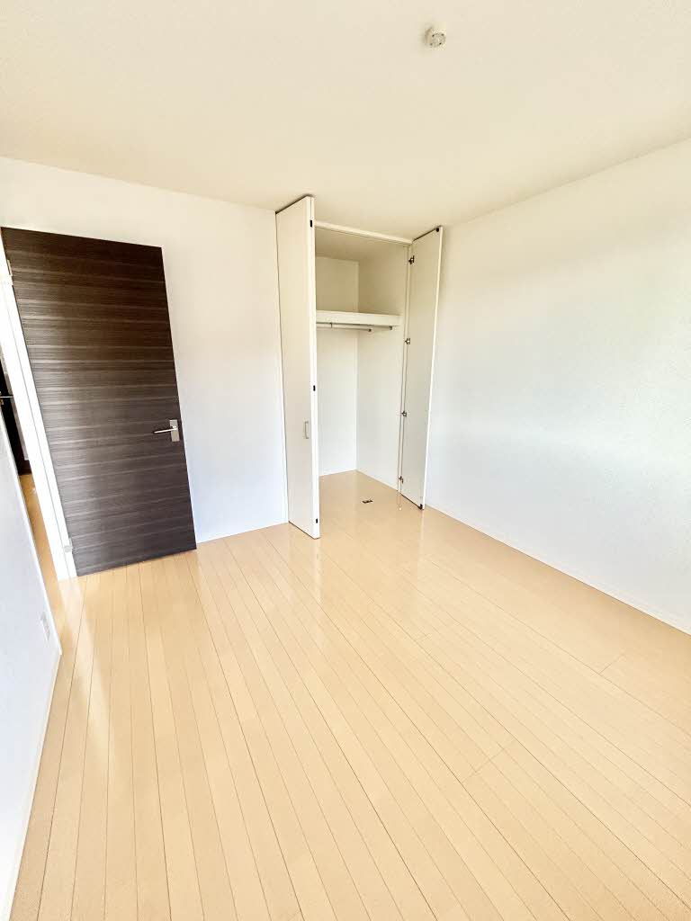 グラーティア春日Ⅱ　＊＊ A0202号-3