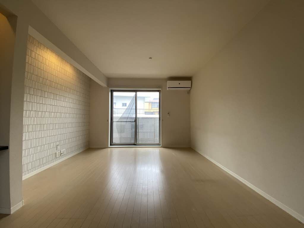 ラウンドシティ泉台　＊ A0302号-2