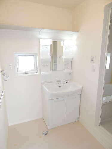 ベニコー　Ａ棟　＊＊ A0202号-5