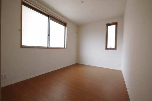 アミ・コート　＊＊　Ｂ棟 B0202号-8