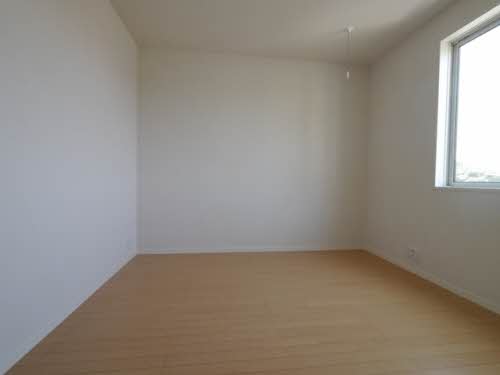 ソシア平尾　Ｃ棟　＊ C0101号-8