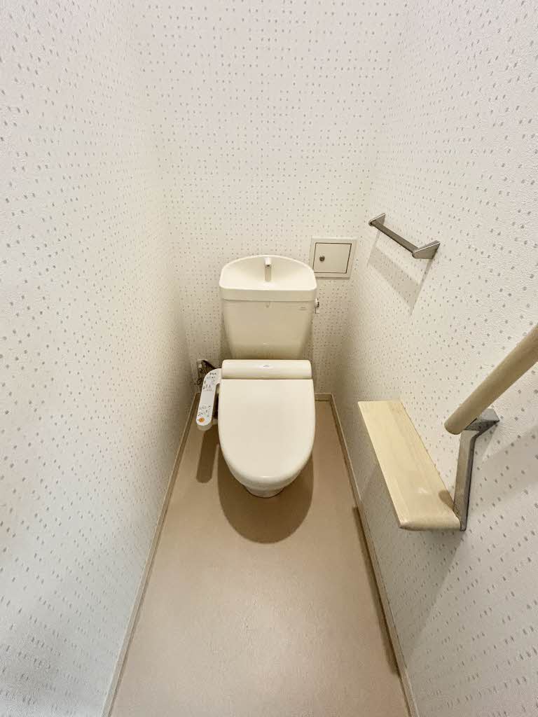 ラ・グルッラ　＊＊ A0302号-11