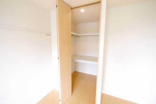 ＦＯＲＥＮＡ　Ｂ棟　＊＊ B0101号-12