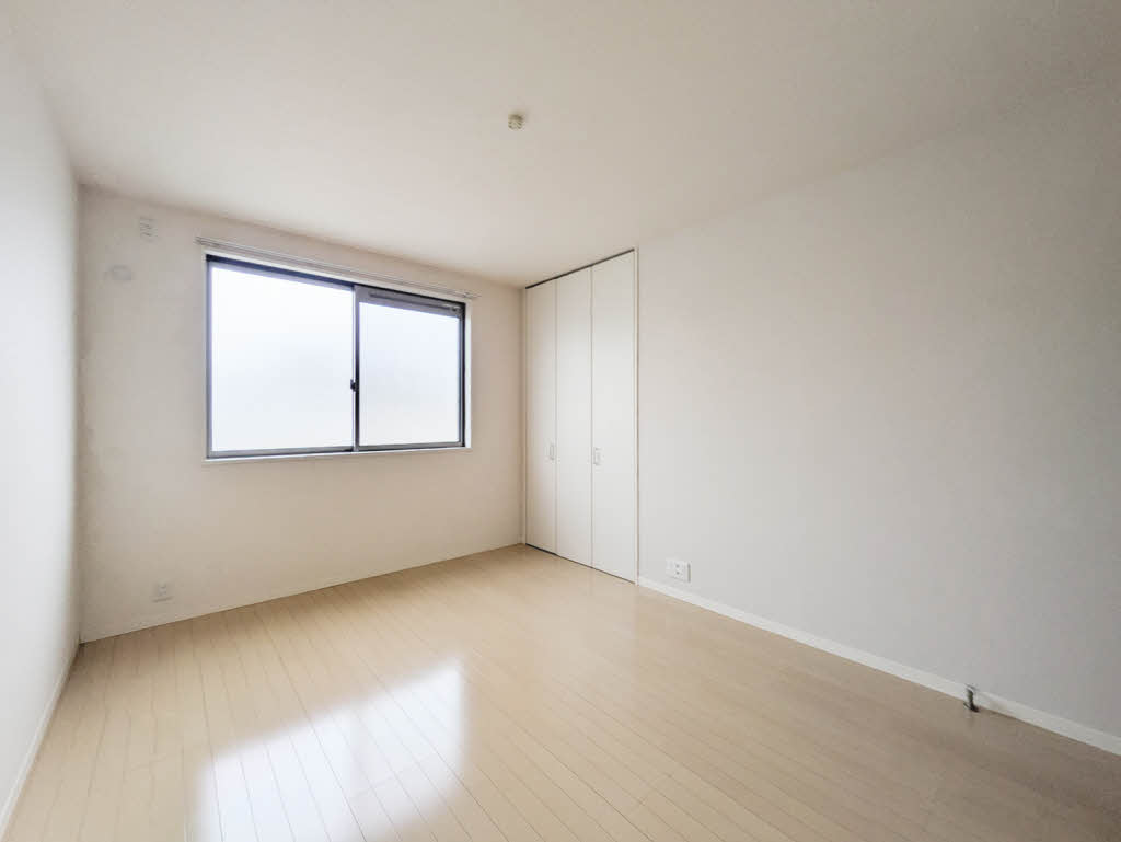 クレストールアベニュー　Ⅰ棟　＊＊ A0202号-4