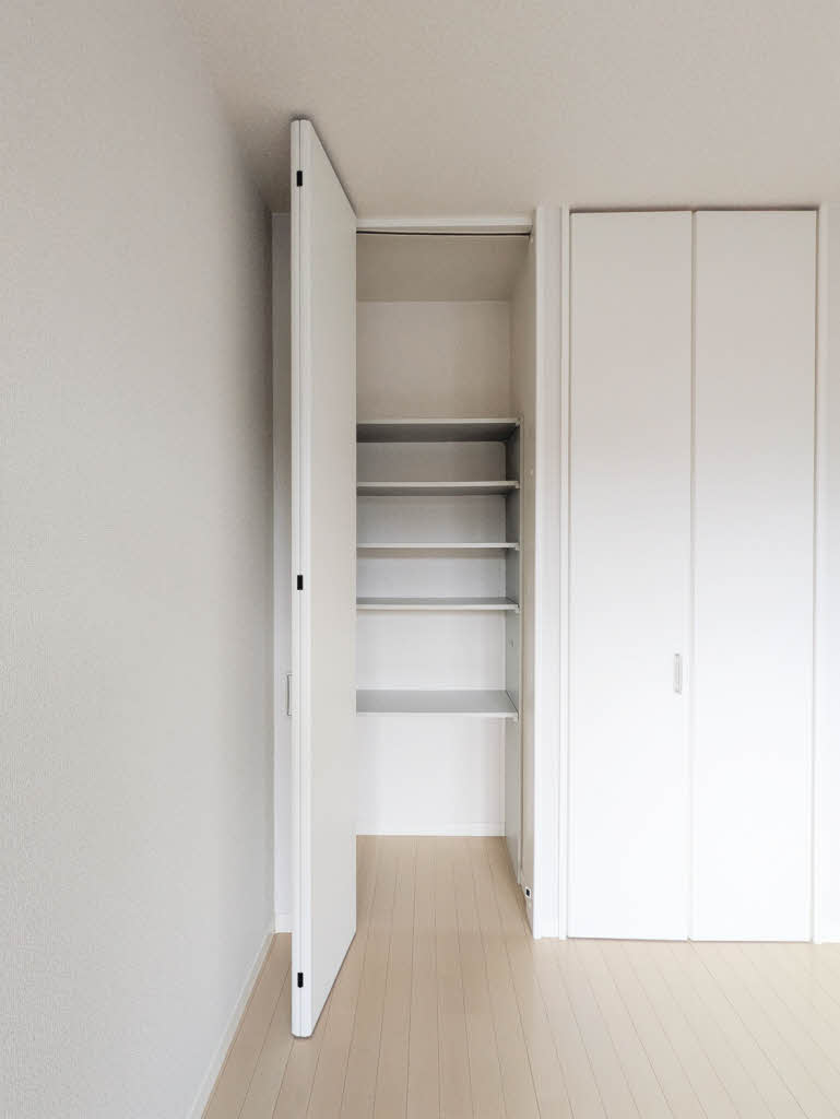 クレストールアベニュー　Ⅰ棟　＊＊ A0202号-6