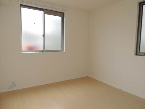 クレストールアベニュー　Ⅱ棟　＊＊ B0101号-10