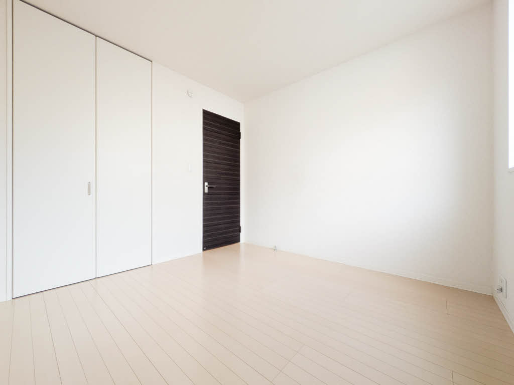 クレストールアベニュー　Ⅲ棟　＊＊ C0102号-6