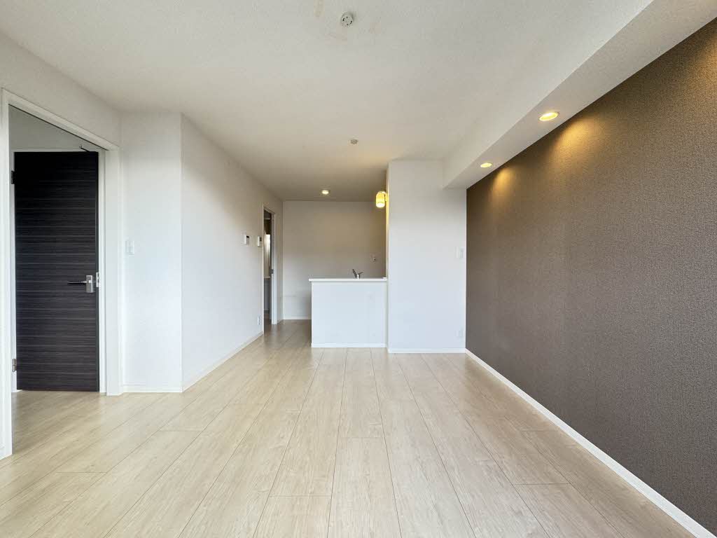 Ｆ・フラッツ鳥栖　Ｅ棟　＊ E0202号-2