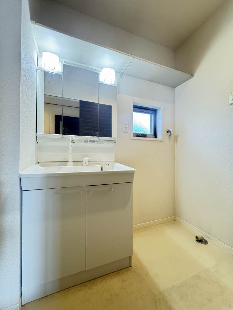 Ｆ・フラッツ鳥栖　Ｅ棟　＊ E0202号-6