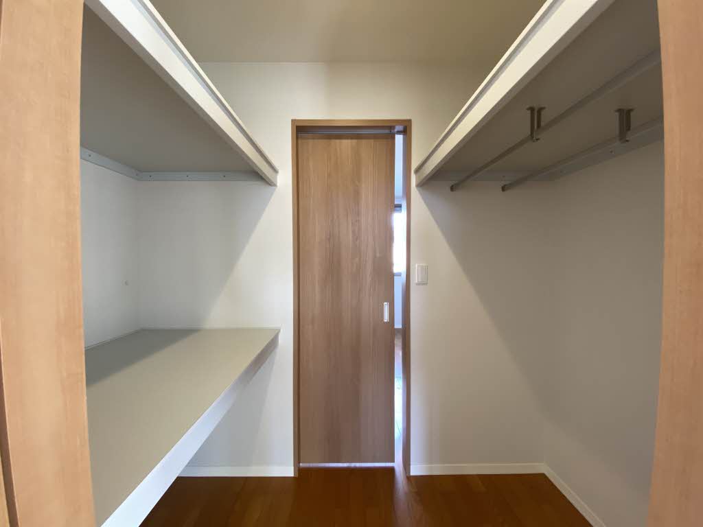 Ｒａｆｆｉｎｅ　＊ A0102号-8