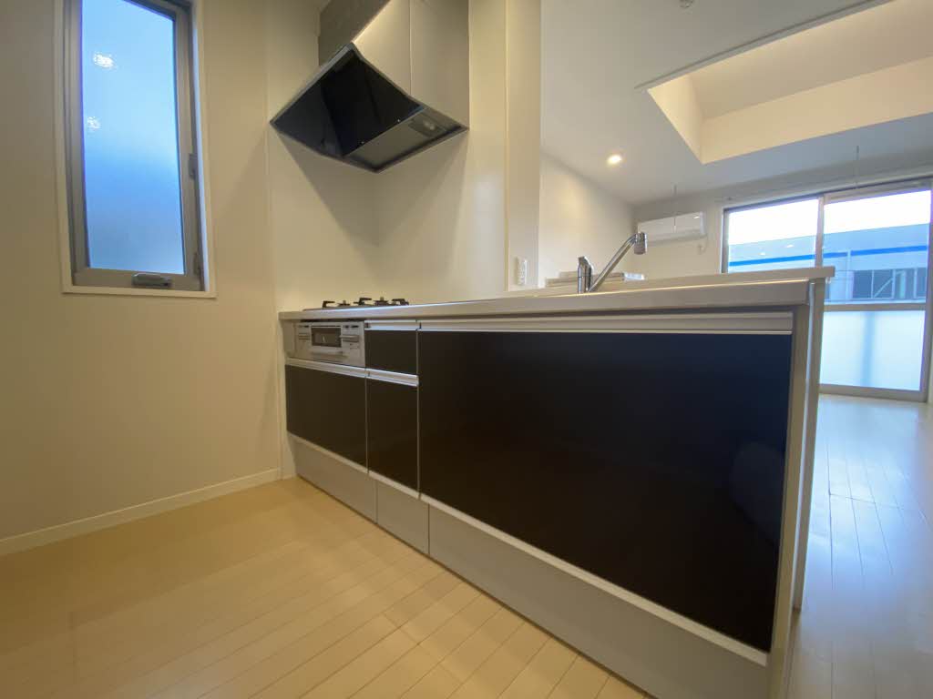 Ｅｌｅ－Ｇａｒｄｅｎ　Ｂ棟　＊ B0201号-3