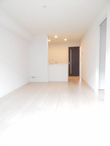 シャーメゾン湊　Ｂ棟　＊ B0102号-2