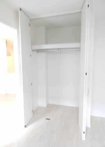 シャーメゾン湊　Ｂ棟　＊ B0102号-8