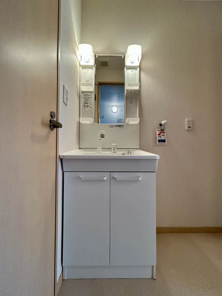 セレクトン　Ｅ棟　＊ E0201号-7