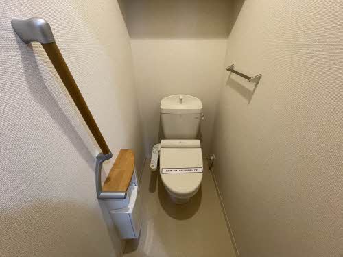 ラ・シャルール．　＊＊ A0103号-7