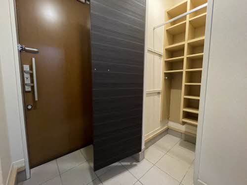 ラ・シャルール．　＊＊ A0103号-8