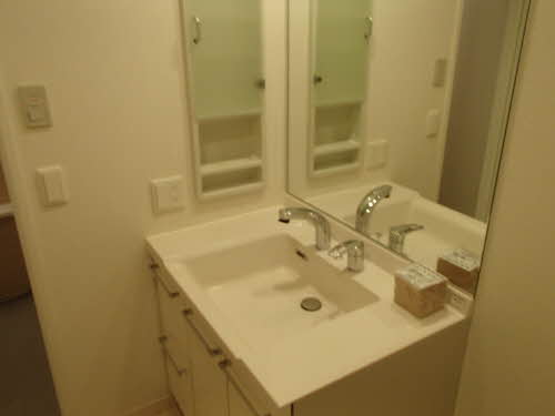 プライムメゾン　セントラルパーク E1202号-8