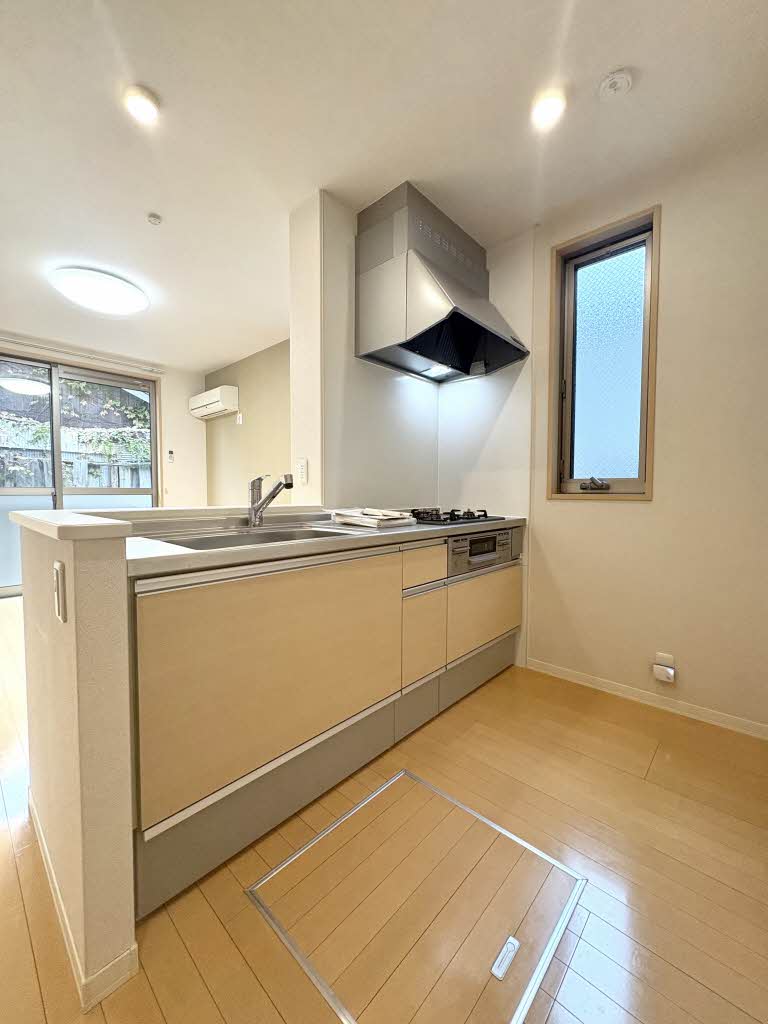 シャーメゾン藤﨑　＊＊ A0102号-3