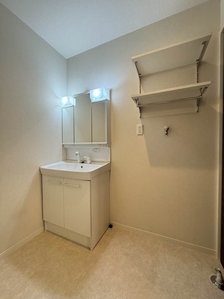 コウジィーコート　＊ A0202号-6