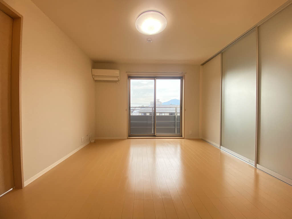 ロイヤルパーク本城　＊ A0304号-2