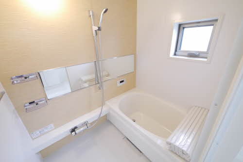 シャーメゾンリシェスⅡ　＊＊ A0202号-5