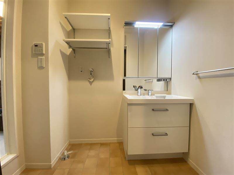 リーブル　＊ A0203号-5