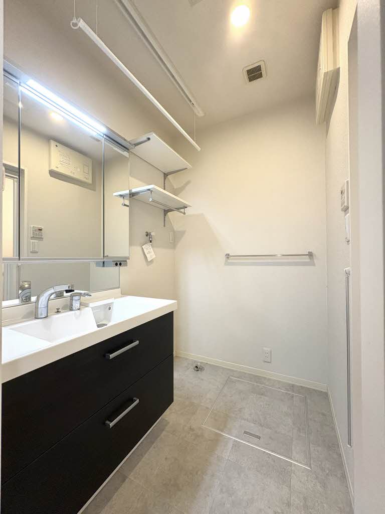 グリーントリニティー　Ｂ棟　＊ B0102号-5