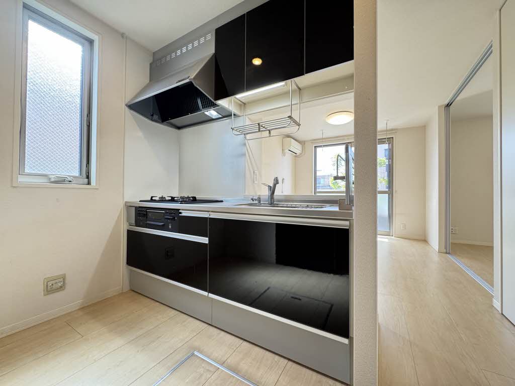 ＤｅａｒＣｏｕｒｔ大川中央　Ｂ棟　＊＊ B0101号-3