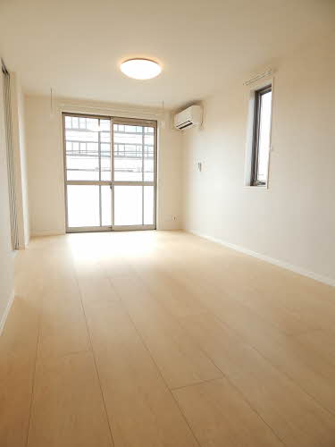 ＤｅａｒＣｏｕｒｔ大川中央　Ｂ棟　＊＊ B0202号-2