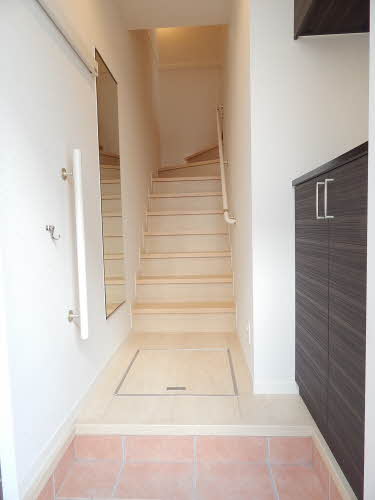 ＤｅａｒＣｏｕｒｔ大川中央　Ｂ棟　＊＊ B0202号-3