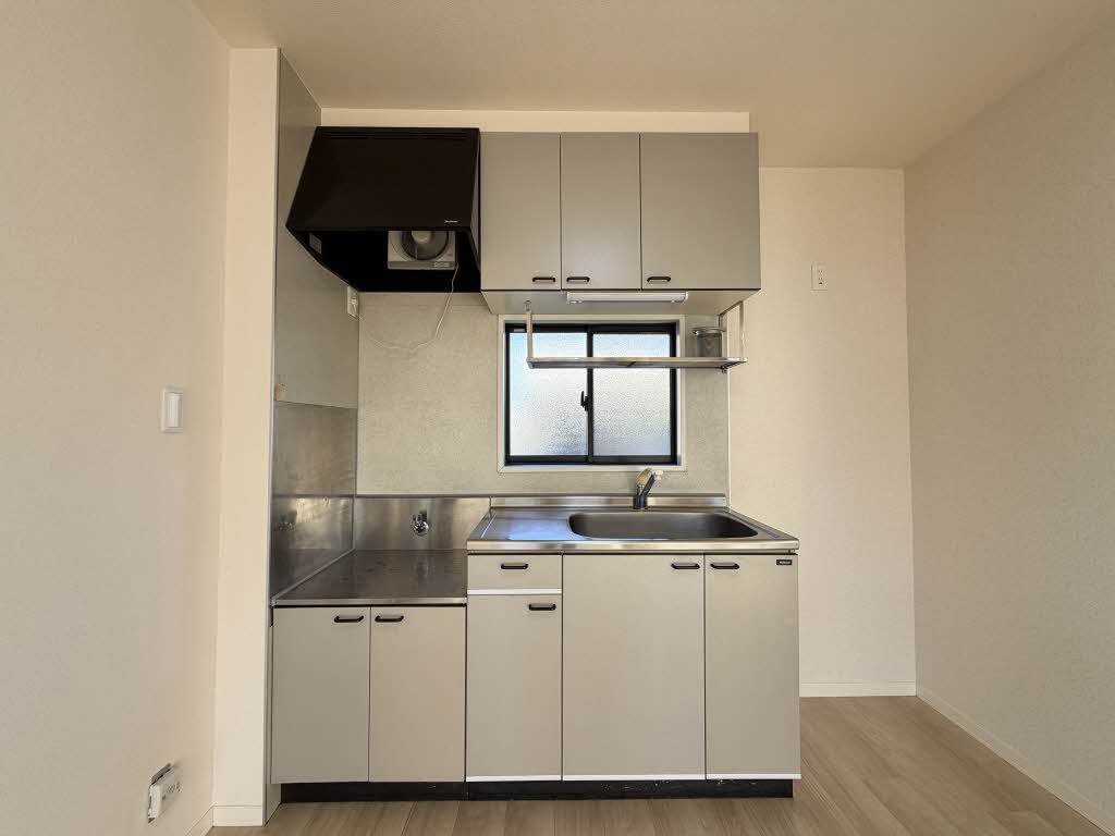 カサグランデＭ　Ａ棟　＊＊ A0102号-3