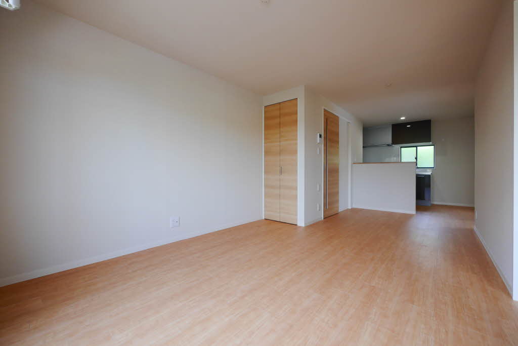 ディアスタウン　Ａ棟　＊ A0202号-1